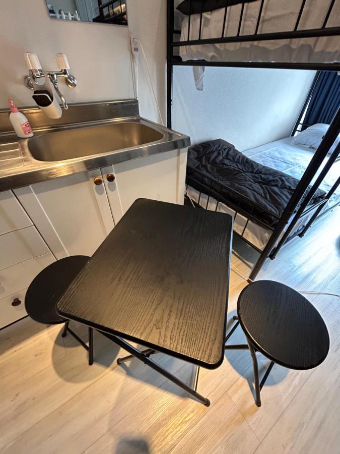 Apartment Meguro Black And White Tokyo
