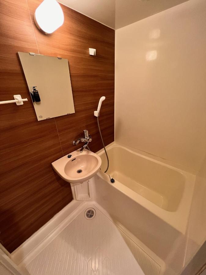 Asakusa Metro Oasis: 2-bedroom Near Airports Apartment Tokyo