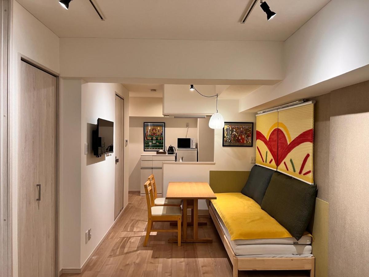 Apartment Asakusa Metro Oasis: 2-bedroom Near Airports Tokyo