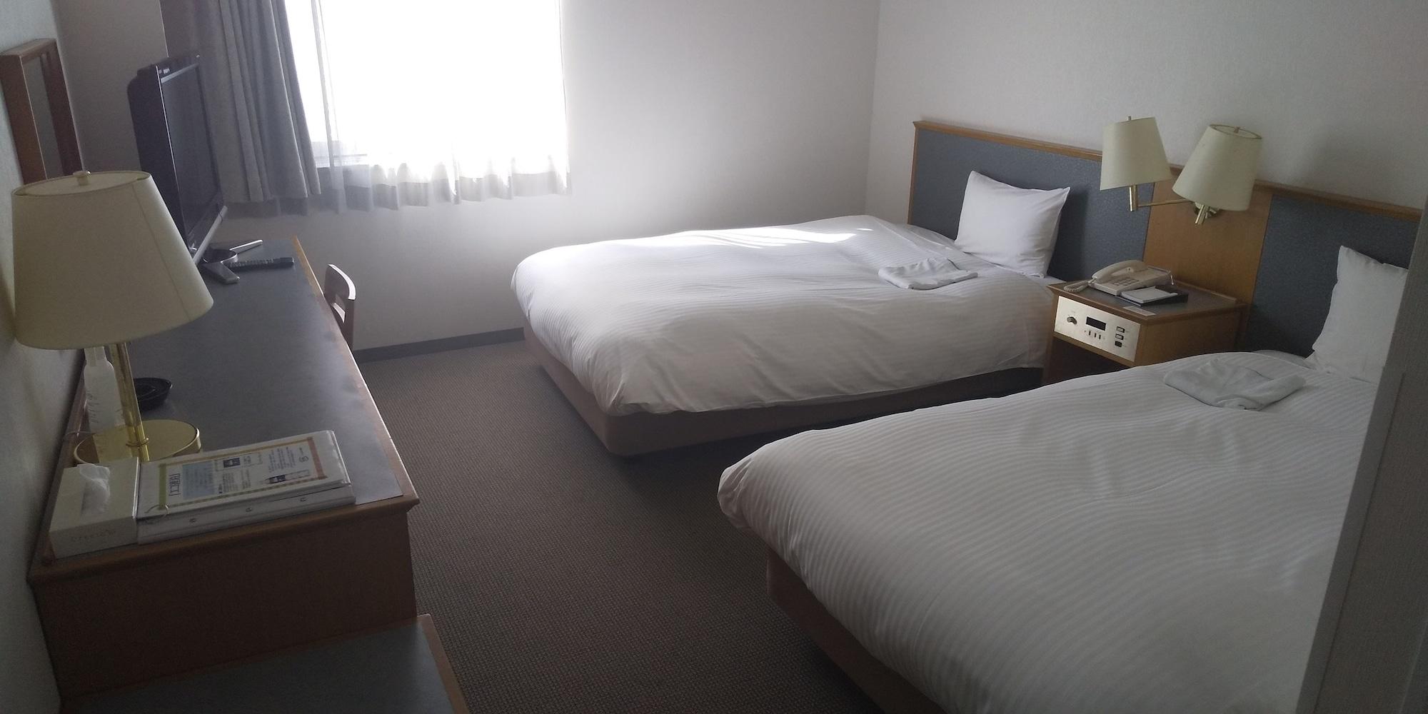 Hotel Pearl Kayabacho 3*
