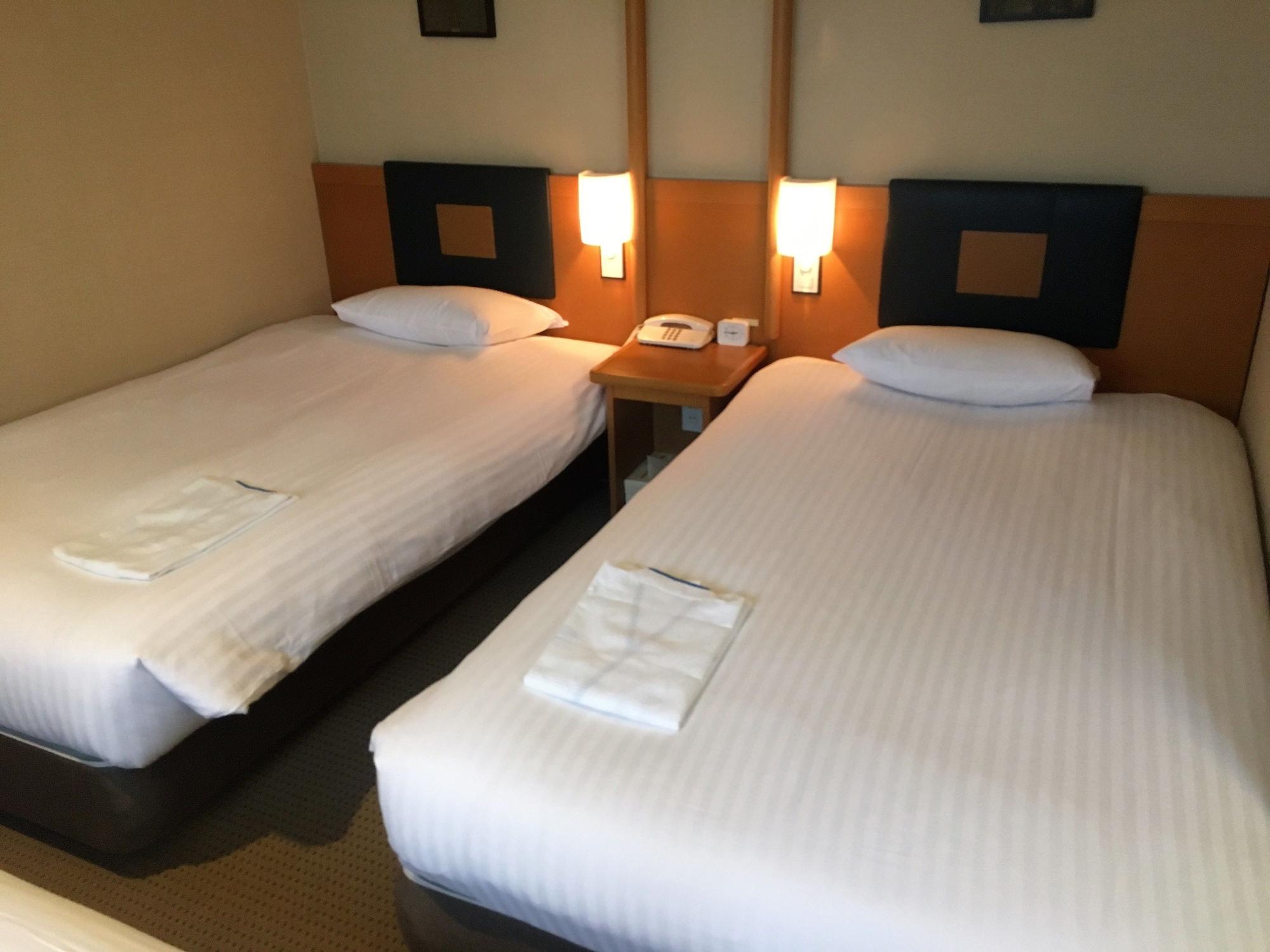 Pearl Ryogoku Hotel 3*