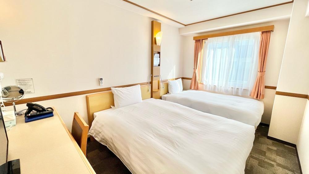Toyoko Nihombashi Ningyocho 3* Tokyo