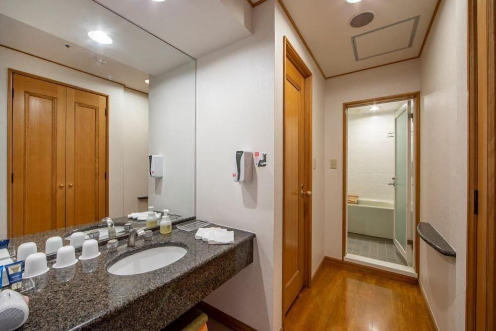Cadenza Hotel 4*