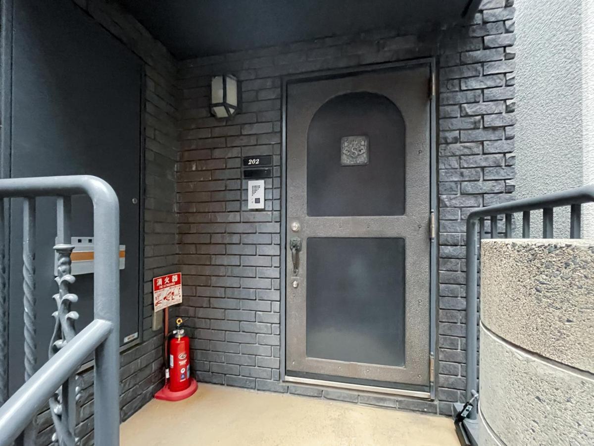 Apartment サンモールクレスト *