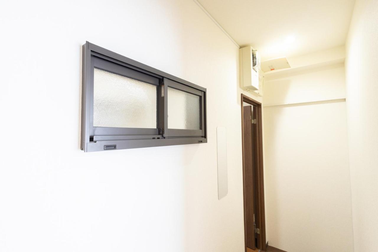 Apartment East Shinjuku Triplex: 3-bedroom With Shared Shower *