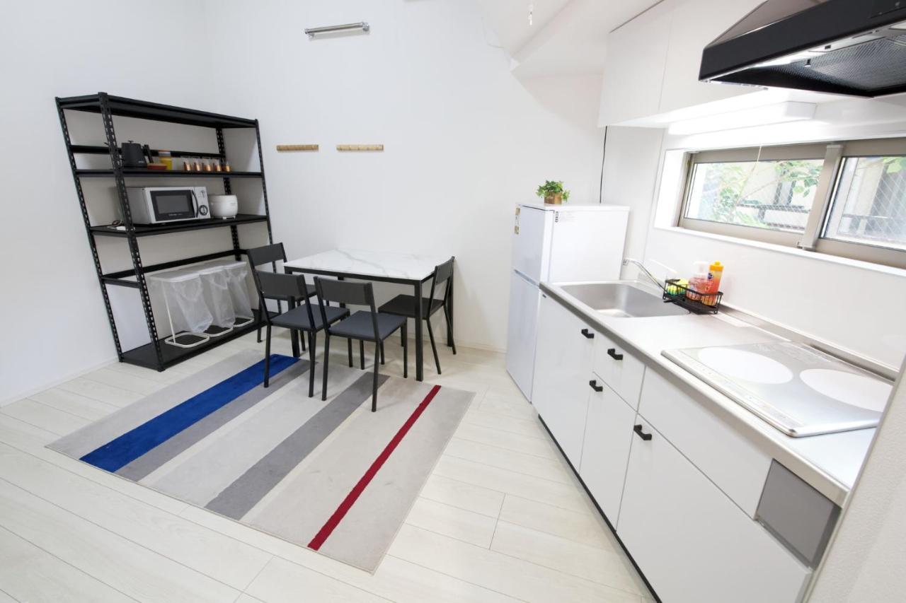 Apartment Aries Nishi-shinjuku 302 Tokyo