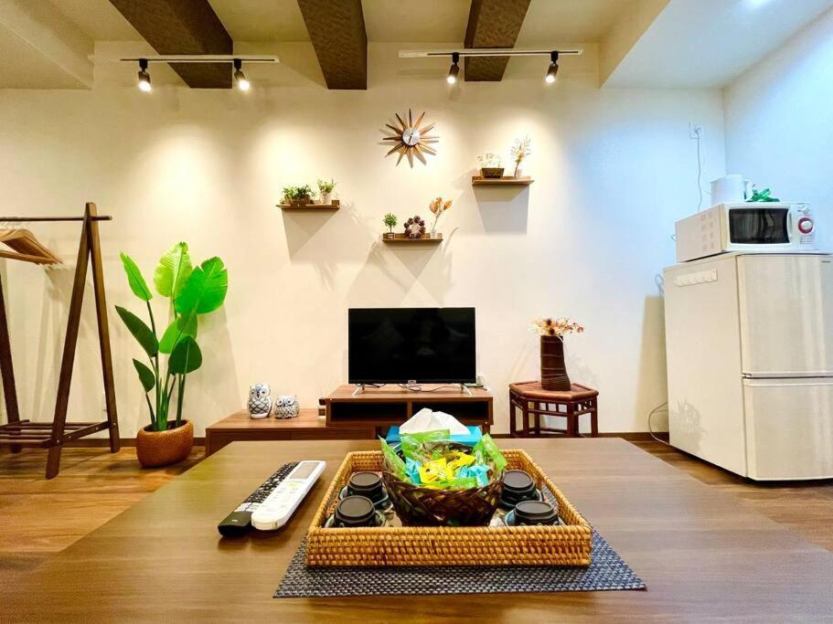 浅草桥车站徒步4分钟/秋叶原徒步12分钟/全新装修/高速wifi/网络电视 Villa *