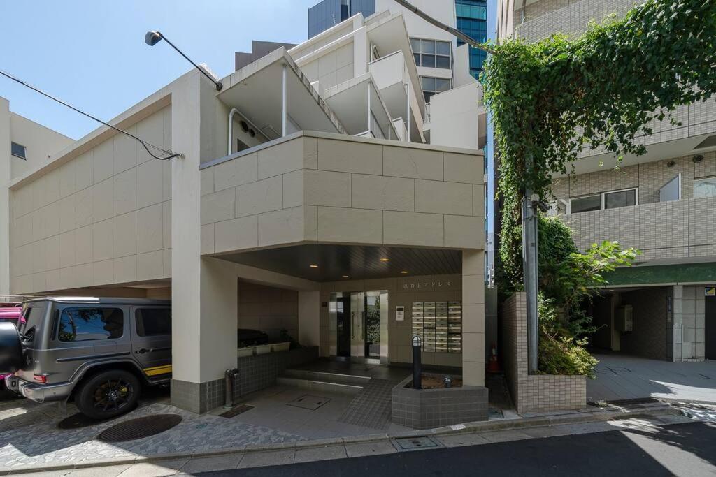 Shibuya E Address 303 *