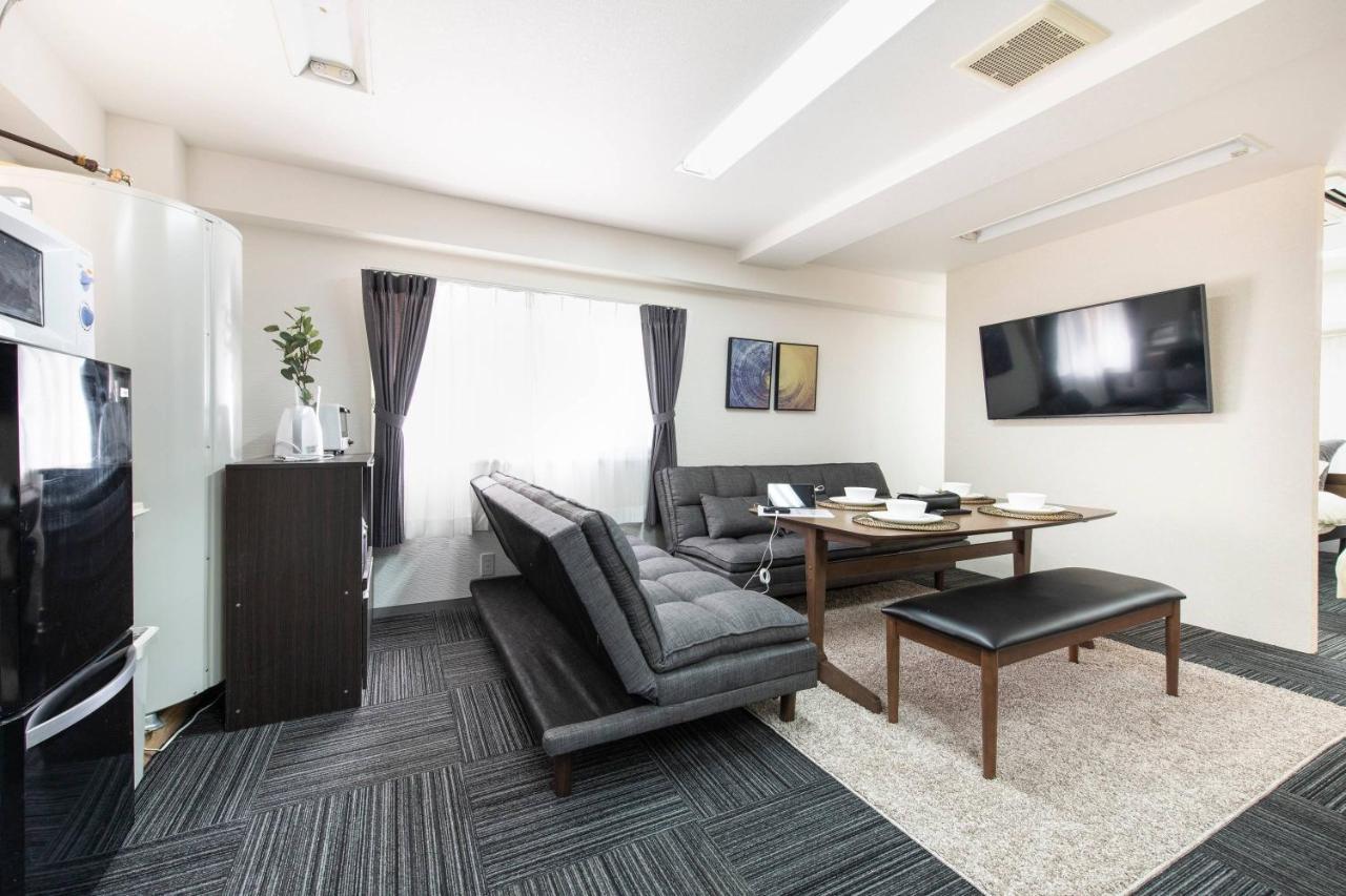 Tsukimura Building Apartment *