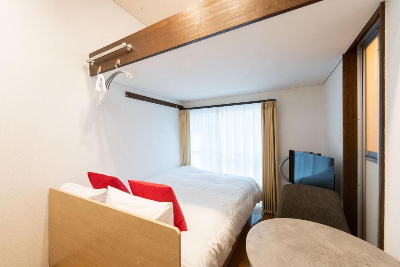 Hill Apartment