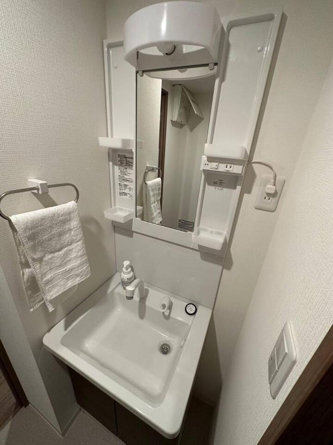 Apartment 上野駅徒歩５分シングルベッド４台+ソファベッド２台 1ldk