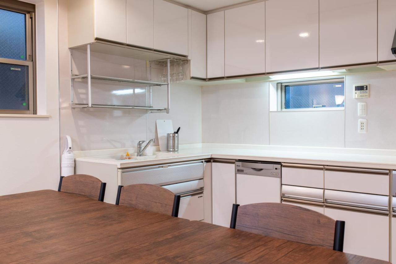 Villa 新宿6丁目戸建 *