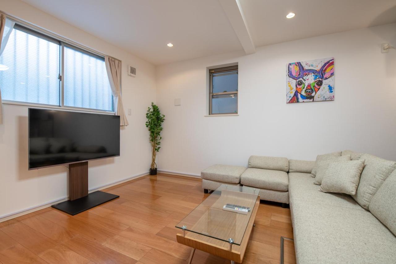 新宿6丁目戸建 Villa