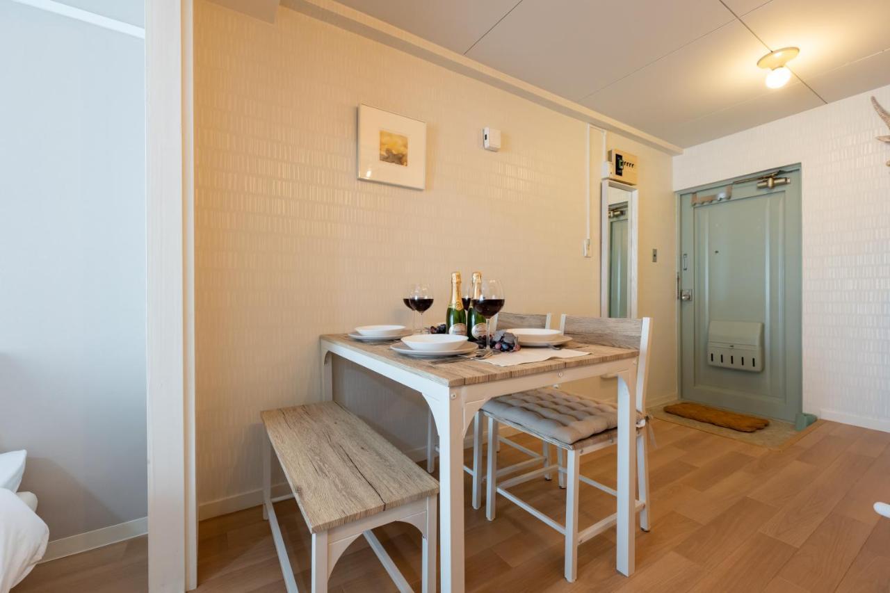 Beige Apartment *
