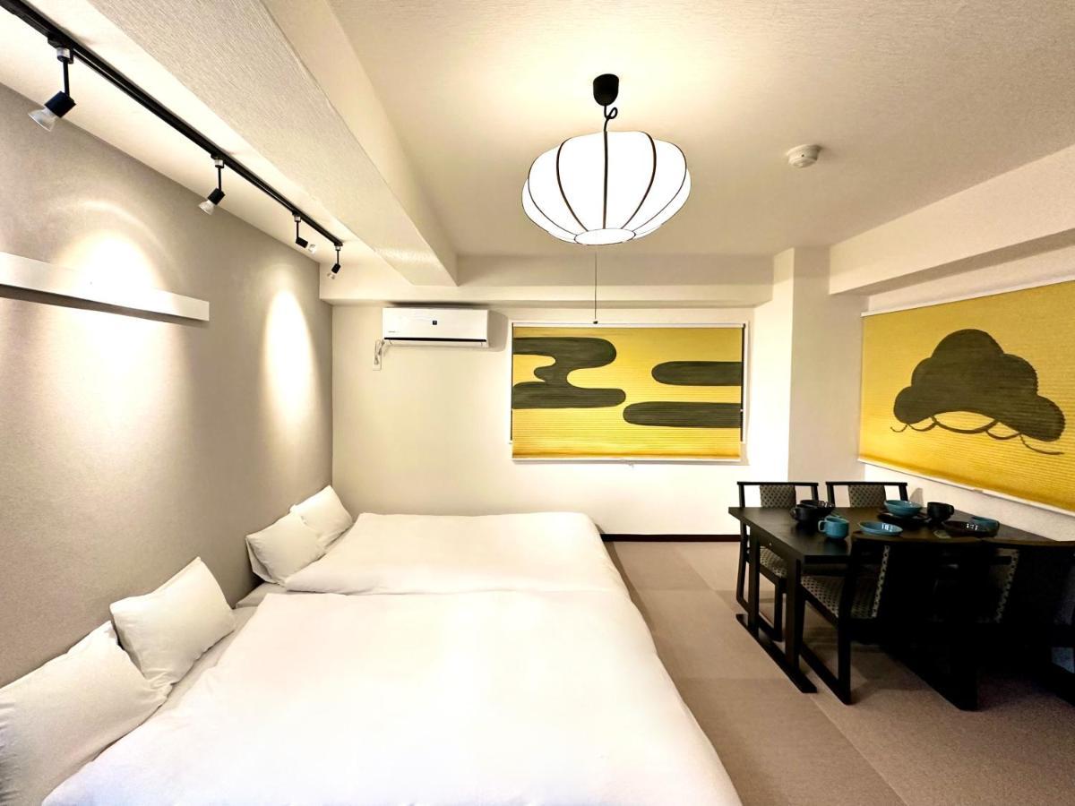 Apartment Ueno レトロ花2-5人山手線3分 上野浅草銀座近い 御徒町駅3分 アメ横3分 上野駅10分 上野広小路駅3分 湯島駅2分 レトロ和風畳寝室