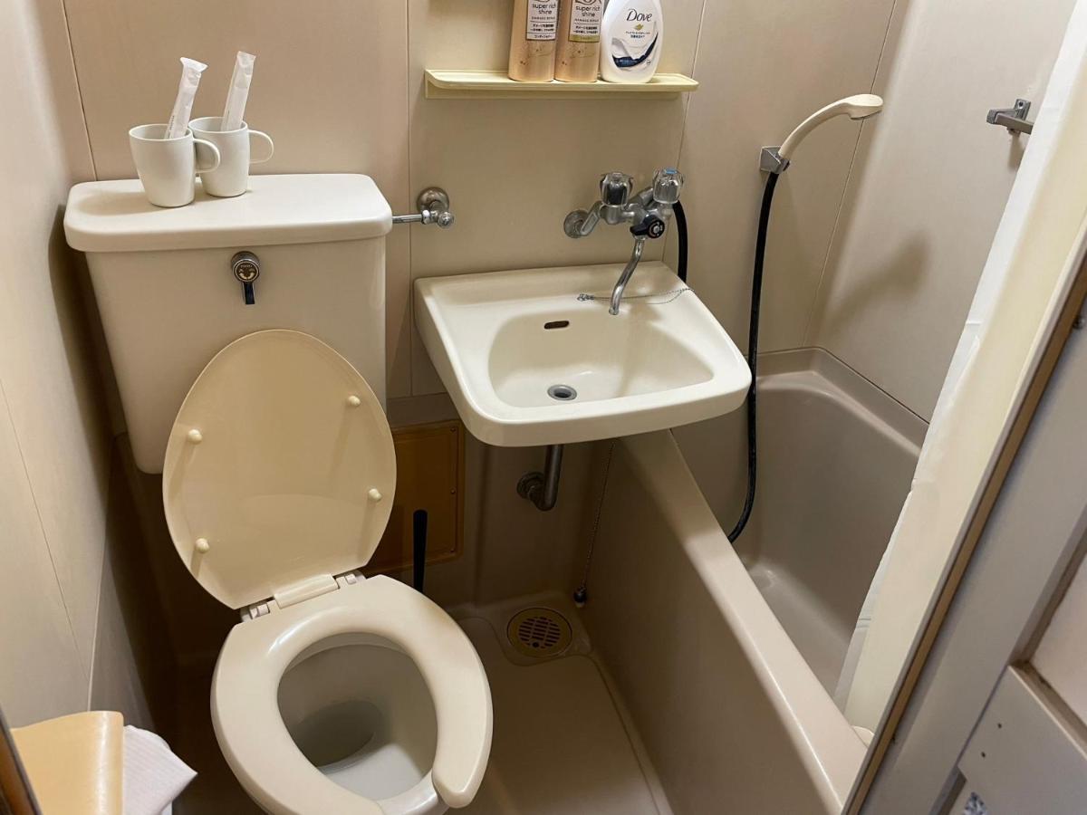 Kitashinjyuku Apartment *