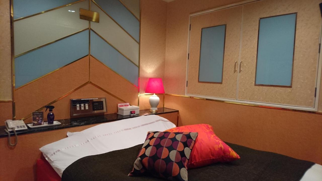 Savoy - Adult Only Love hotel *