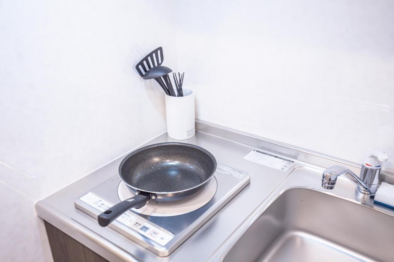 A Chic And Contemporary Trendy Bnb In The Heart Of The City- Y01h Apartment