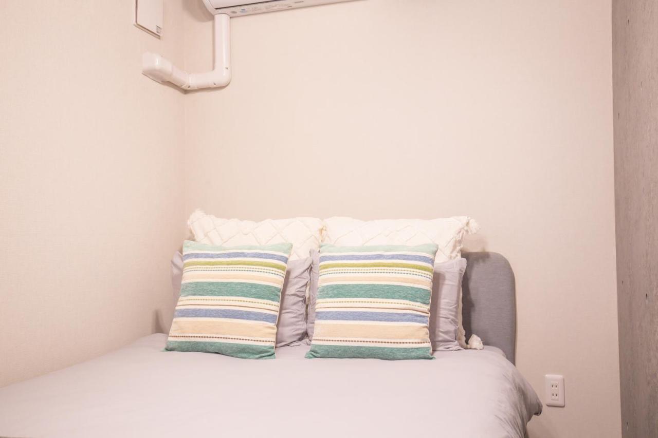 A Chic And Contemporary Trendy Bnb In The Heart Of The City- Y01h Apartment