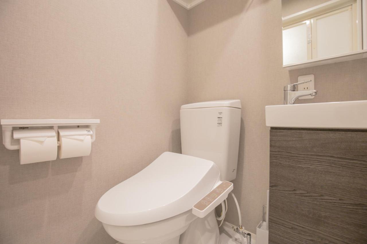 Chic And Contemporary Trendy Bnb In The Heart Of The City- Y02i Apartment Tokyo