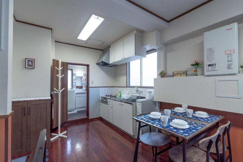 Apartment 東京上野入谷アパート3 F／駅から徒歩1分／新宿銀座へ直通／最大5人 Tokyo