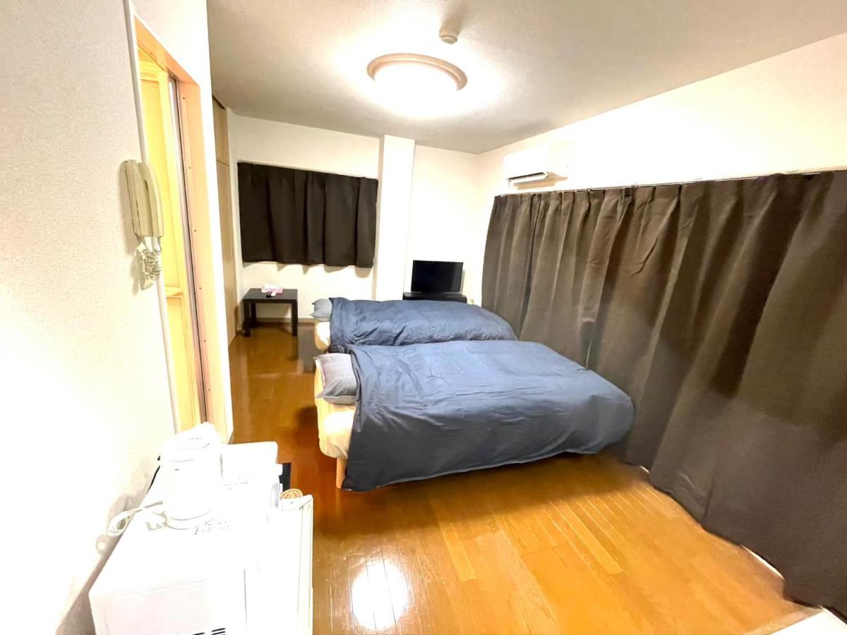 Waseda Apartment *