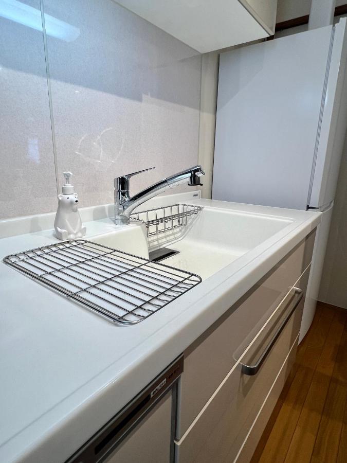 Apartment Value Stay, Immerse In Local Culture, Prime Location & Fast Wifi *