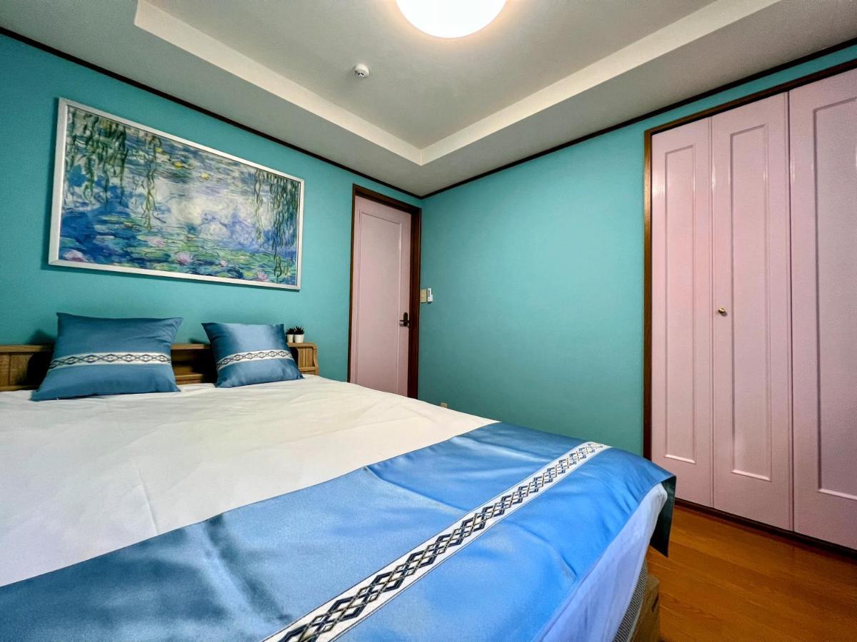 Apartment Value Stay, Immerse In Local Culture, Prime Location & Fast Wifi *