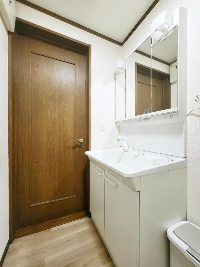 Apartment New!twelve People/ Shin Ookubo 6min/ Pocket Wifi *