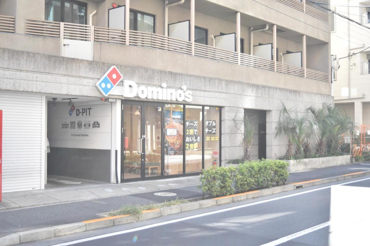 恵比寿二丁目戸建 *