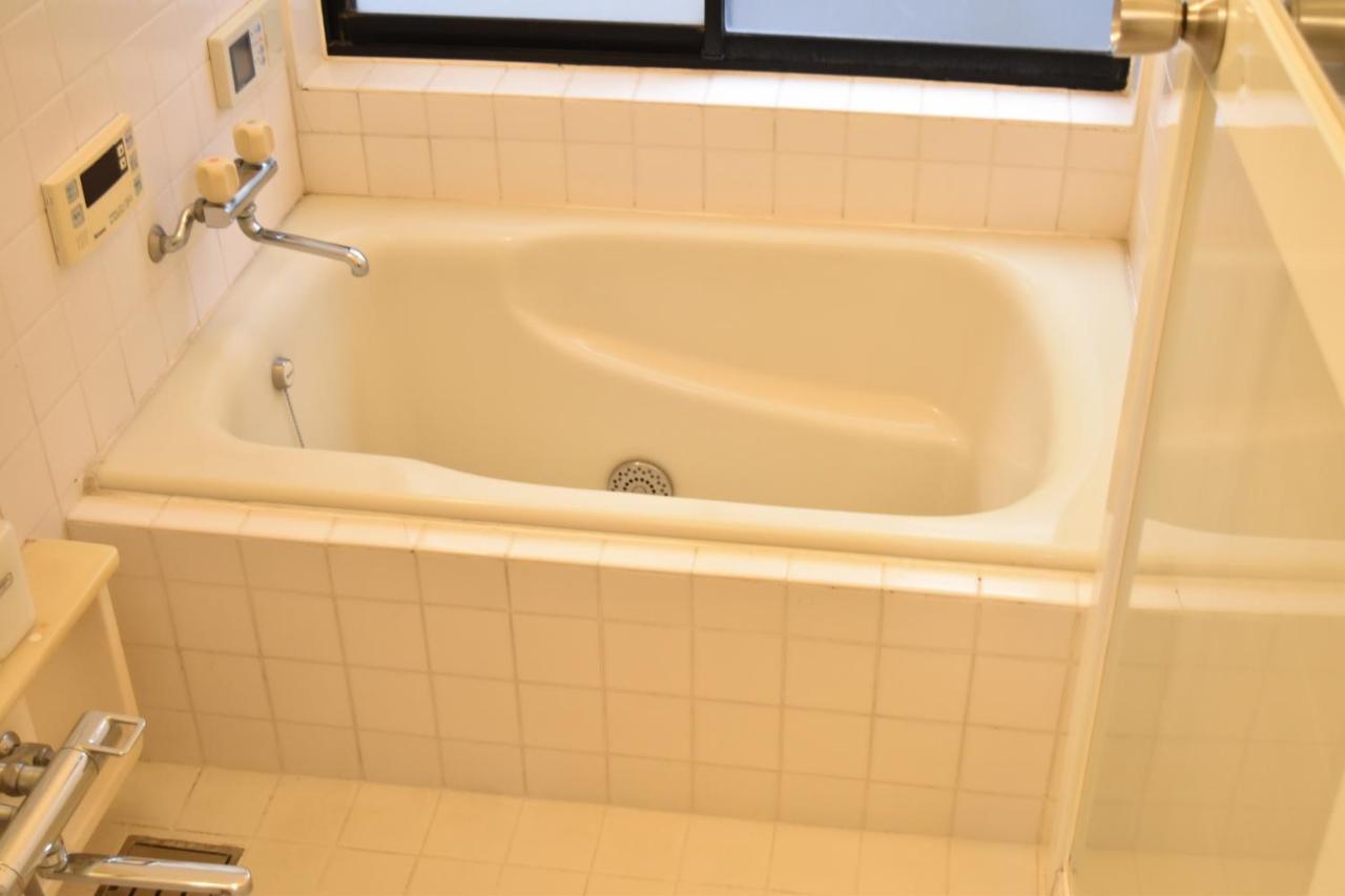 恵比寿二丁目戸建 Villa *