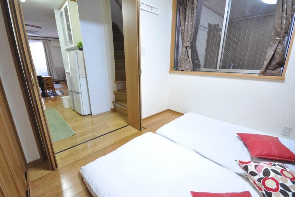 2s Jr Yamanote Komagome, 3 Storey 101sq 4br, Freepark Holiday home Tokyo