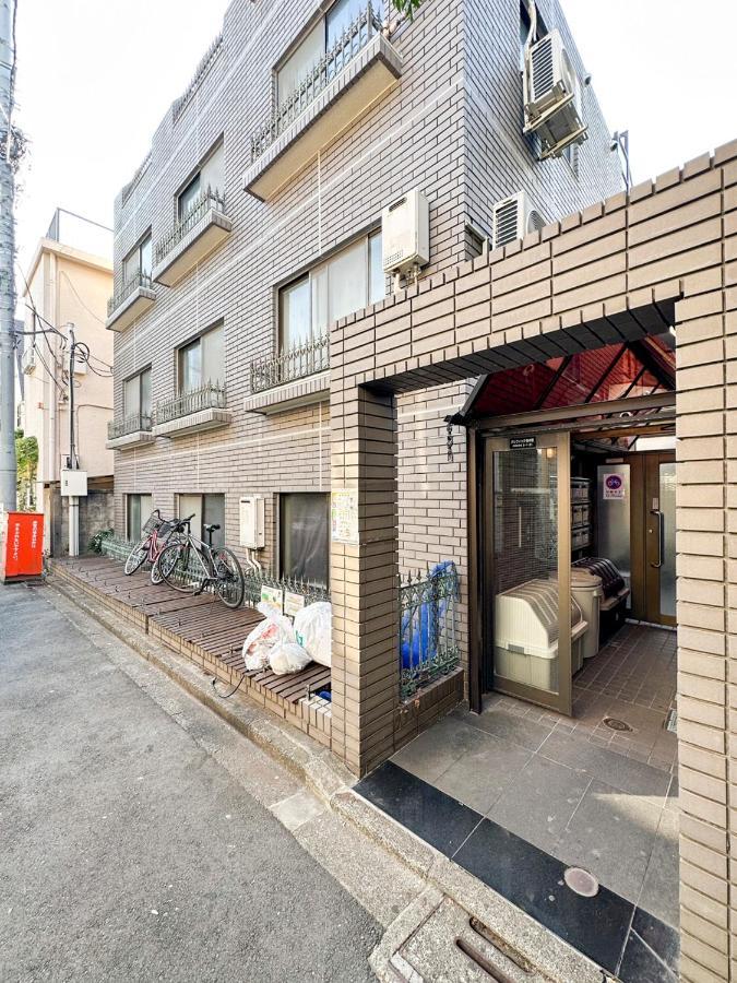 Family Or Business Travel 20 Percent Off 3 Minutes To Shinjuku Max 3 People Apartment