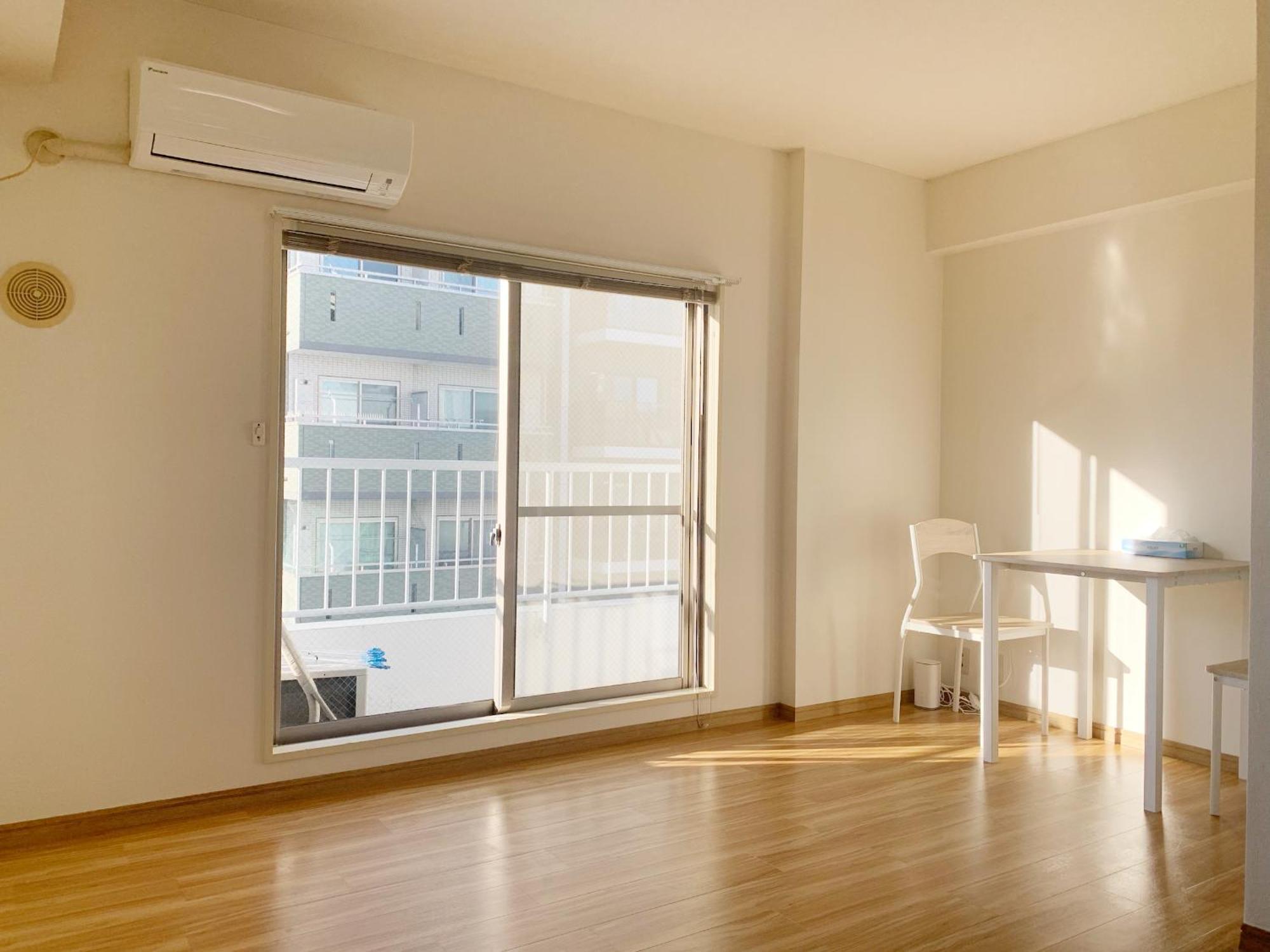Apartment 精品新装修60平米2卧室阳光公寓#干湿分离#高速无限制网路#专用电梯直达#3站直达新宿#最大7人#itk501 *