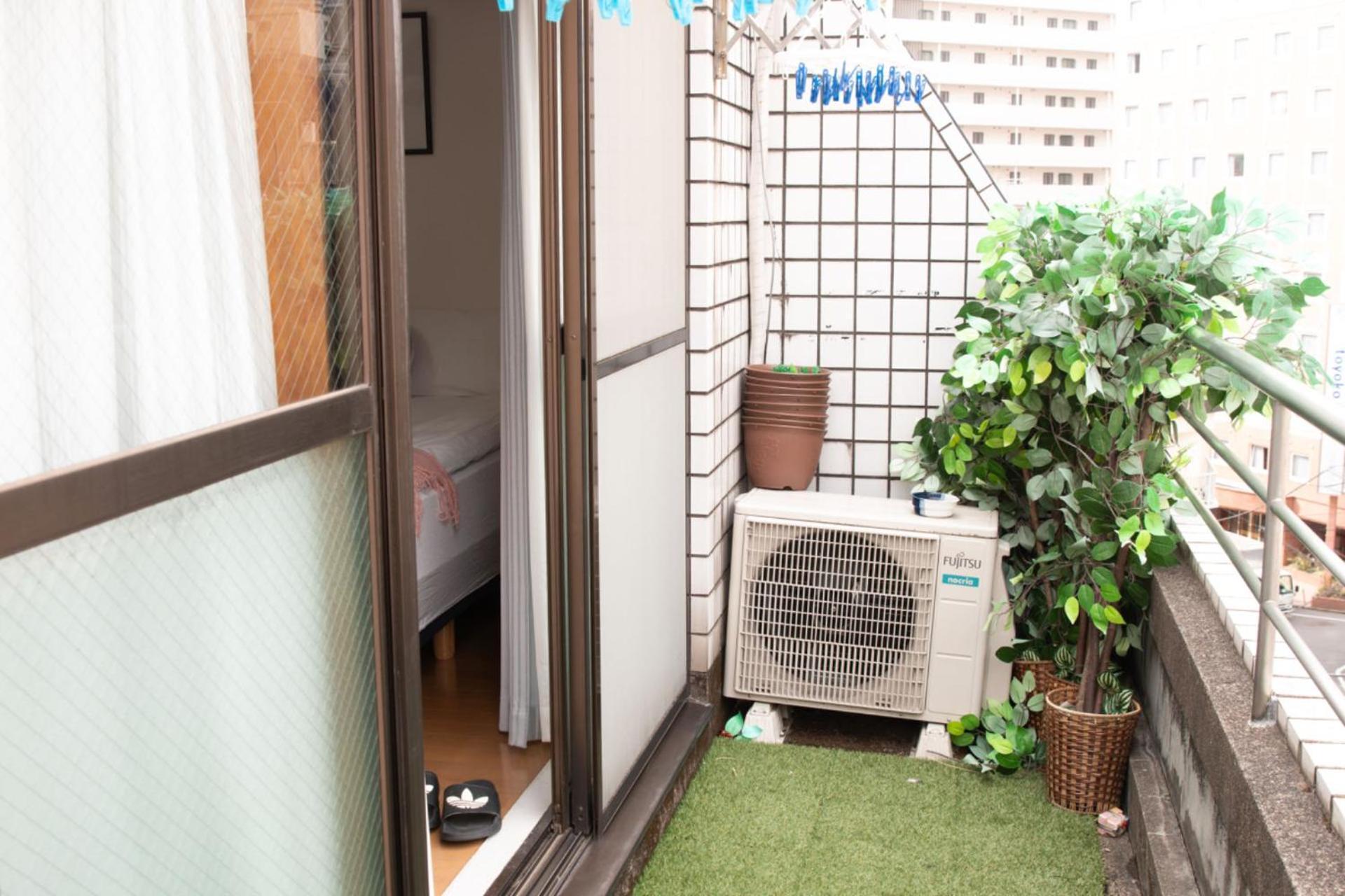 1 Minute To Yamanote Line, Ultimate Convenience. Apartment *