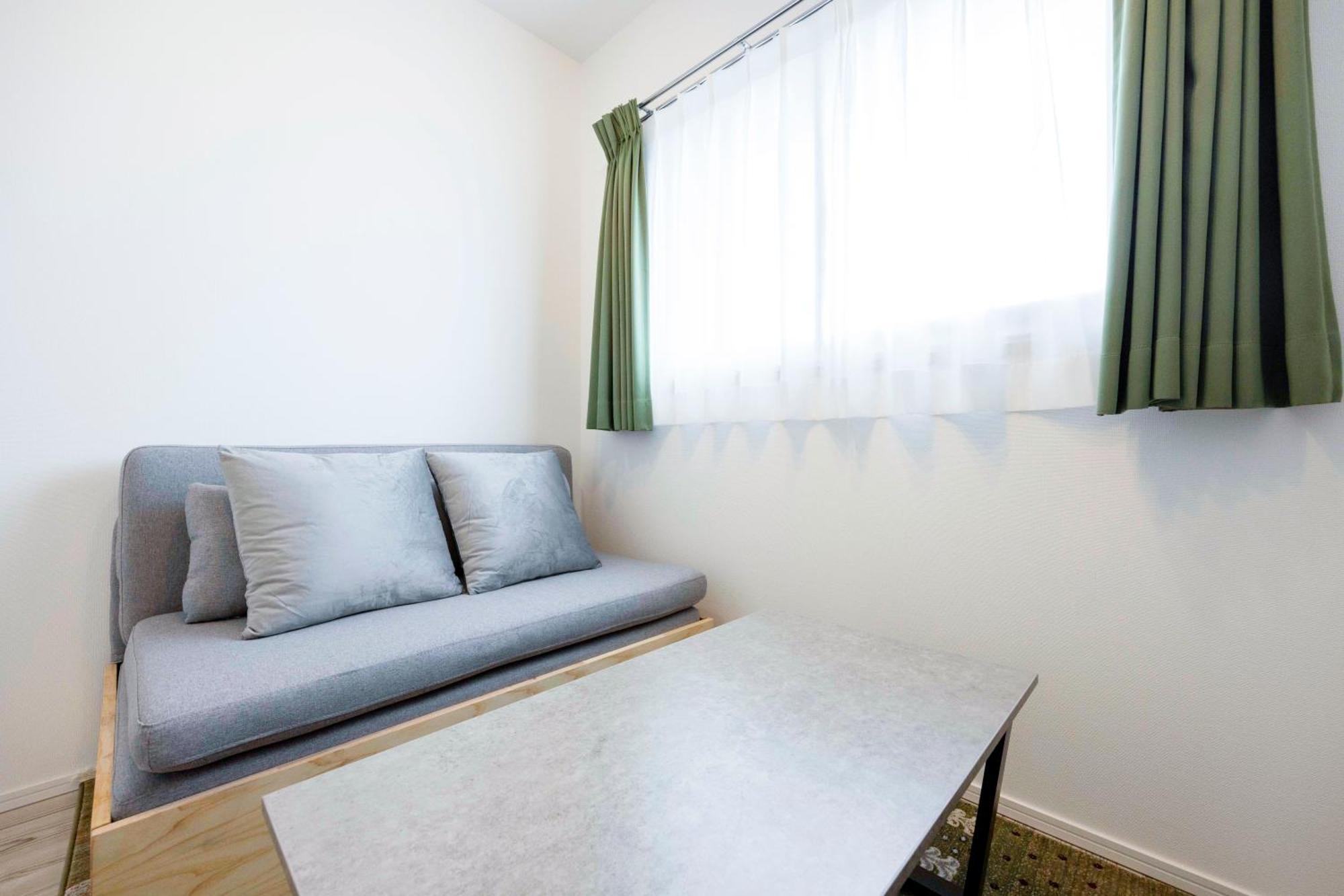 Apartment Renaissance Court Jiyugaoka Tokyo
