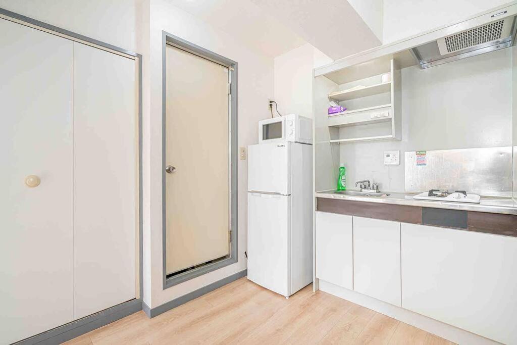 Apartment A Boutique One-bedroom In Takadanobaba, Shinjuku Ward, Tokyo. A 6-minute Walk To The Yamanote Line