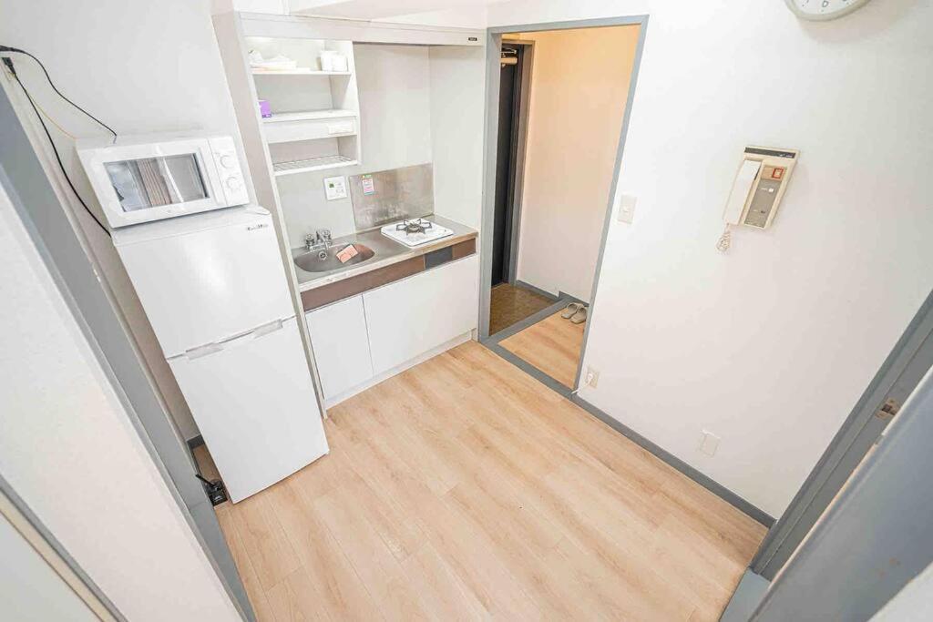A Boutique One-bedroom In Takadanobaba, Shinjuku Ward, Tokyo. A 6-minute Walk To The Yamanote Line Apartment