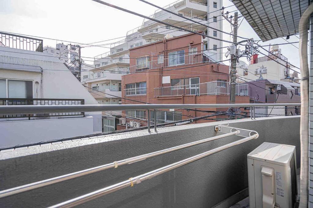 A Boutique One-bedroom In Takadanobaba, Shinjuku Ward, Tokyo. A 6-minute Walk To The Yamanote Line * Tokyo