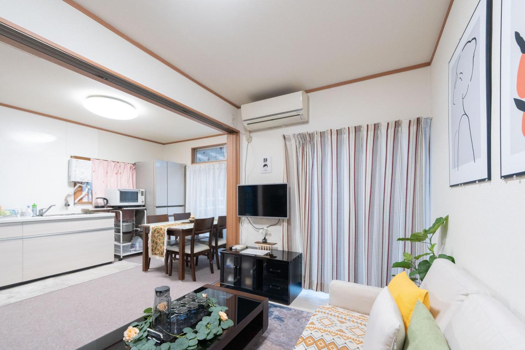 Apartment /quiet Area/wi-fi/multi-person Occupancy. *