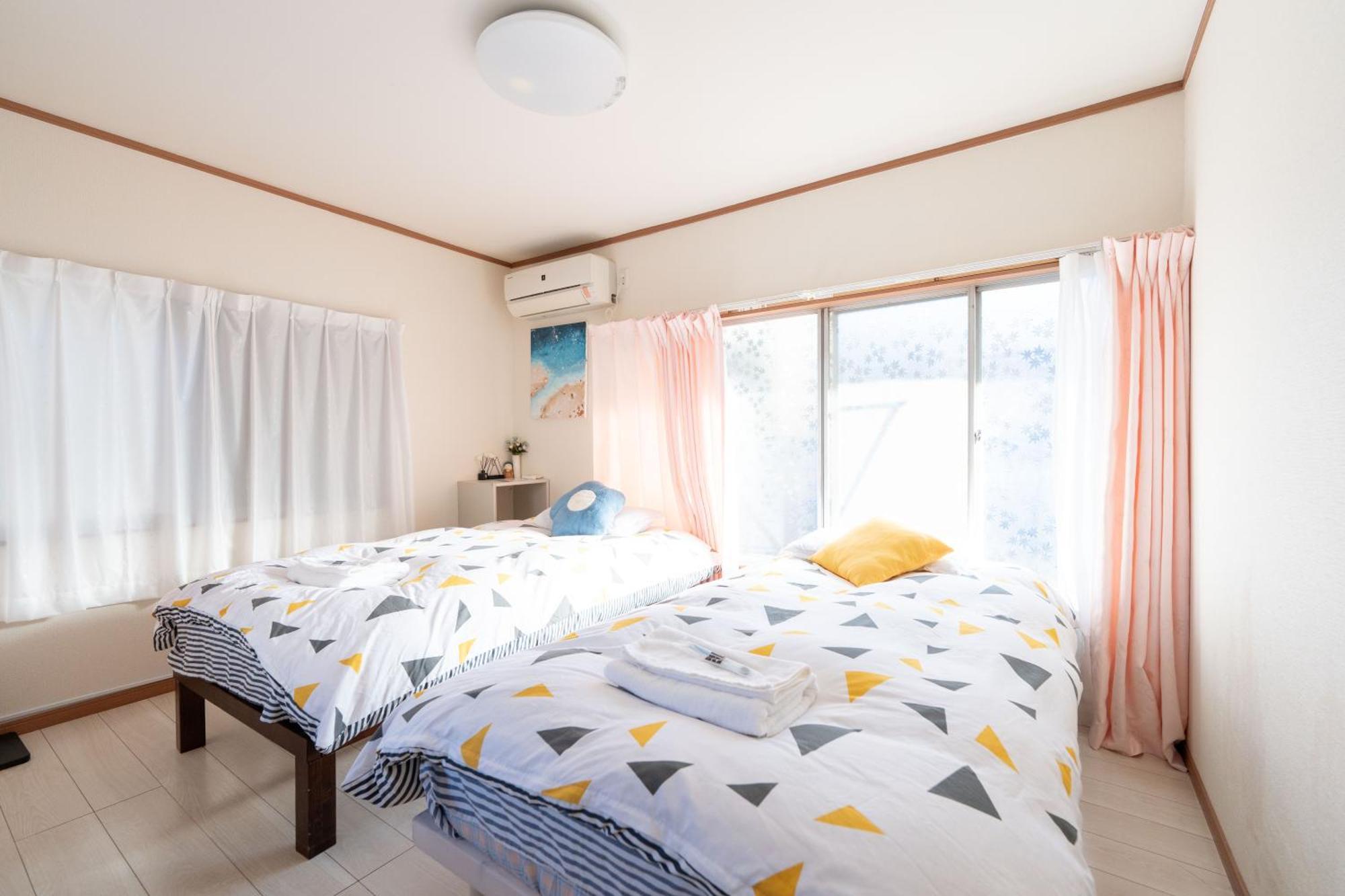 Apartment /quiet Area/wi-fi/multi-person Occupancy. *