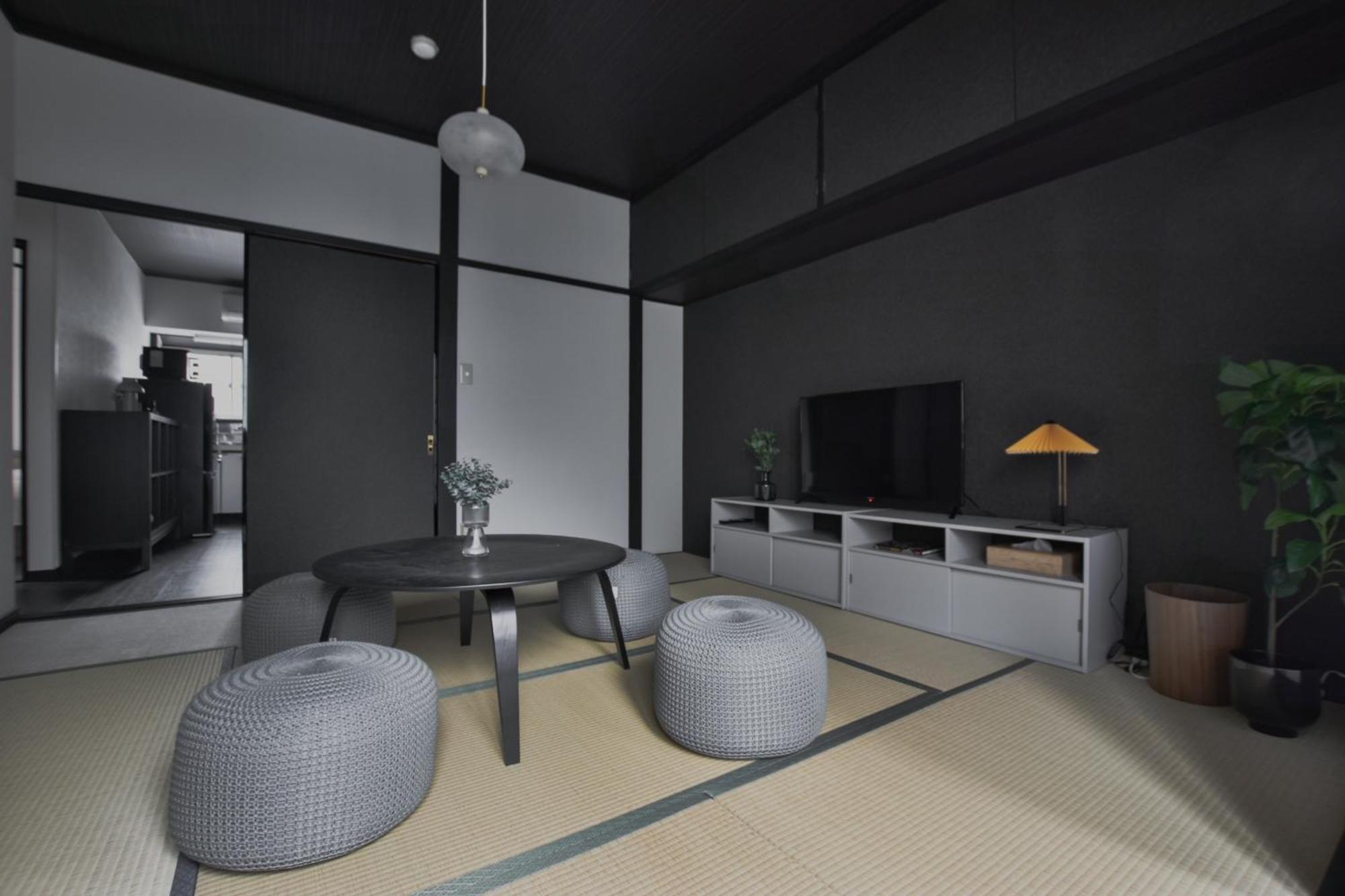 岡田ビル4階 Apartment *