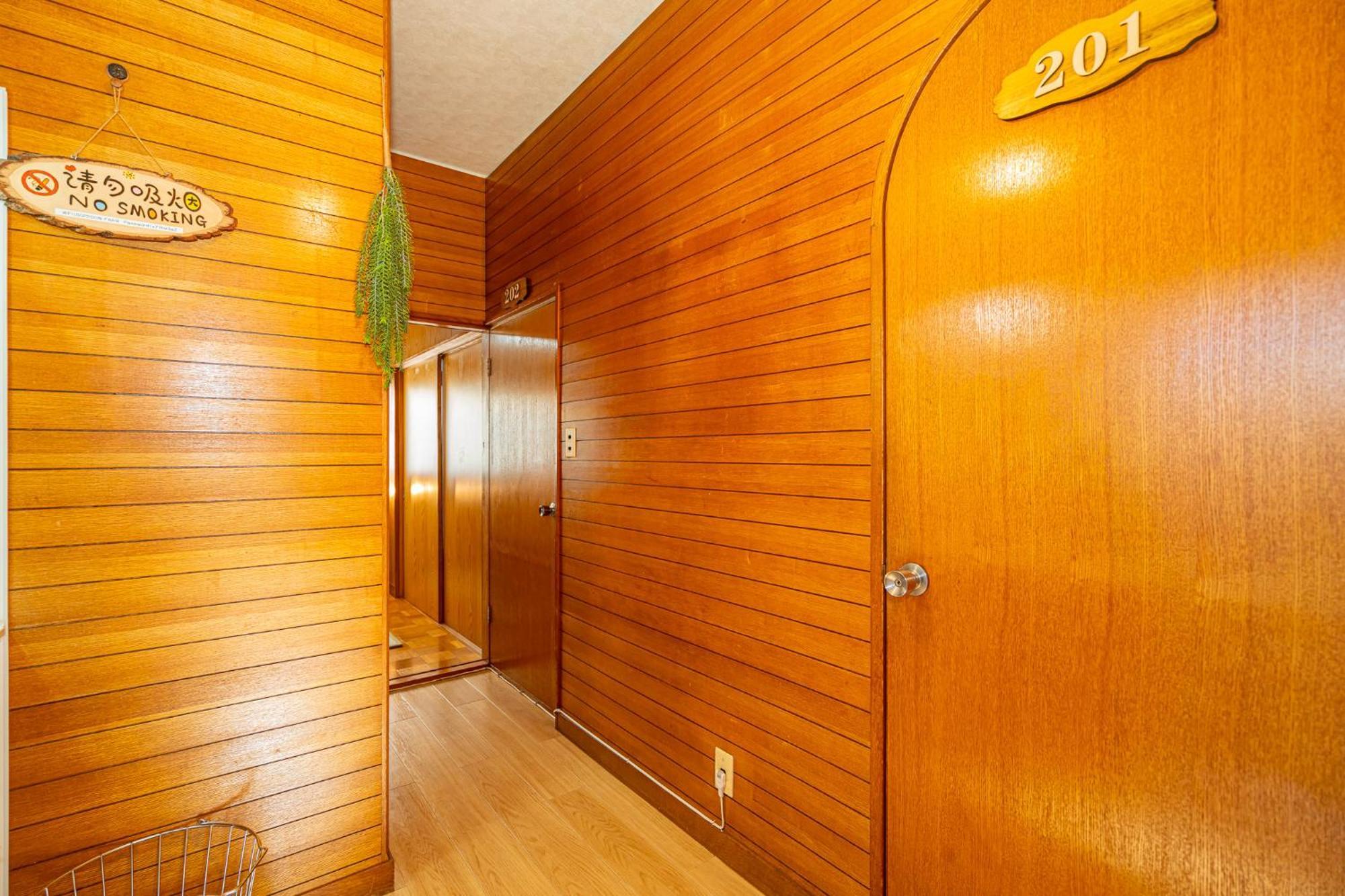 Holiday home Jujo House Shinjuku Direct With 4br