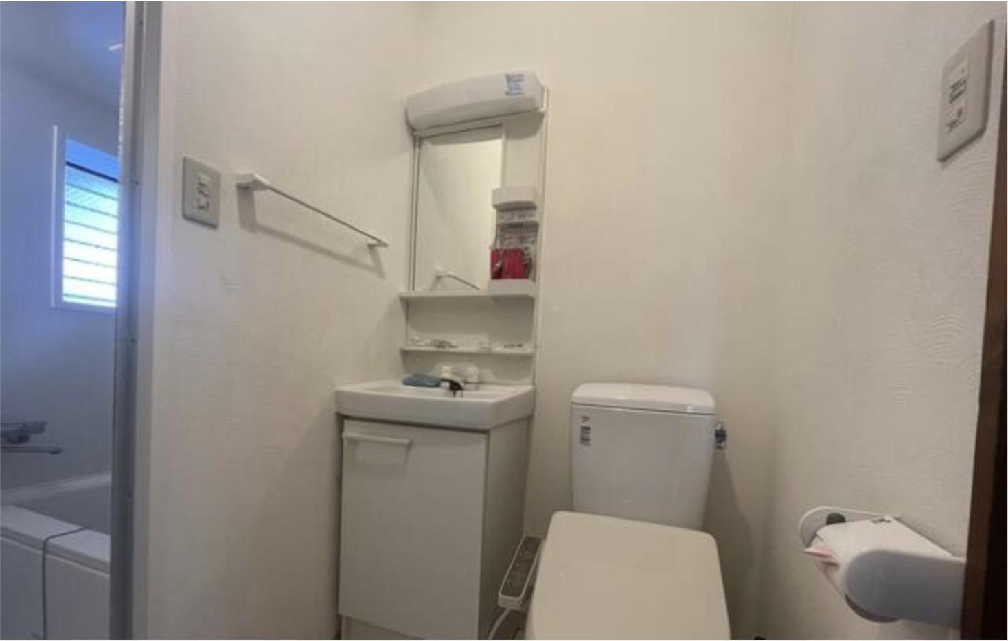 Otsuka First Apartment *