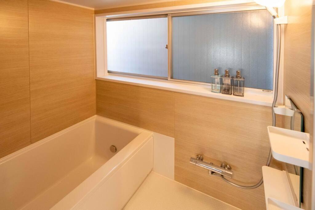 12月オープン/四ツ木駅まで8分 /収容人数6/丸貸し切り Apartment Tokyo