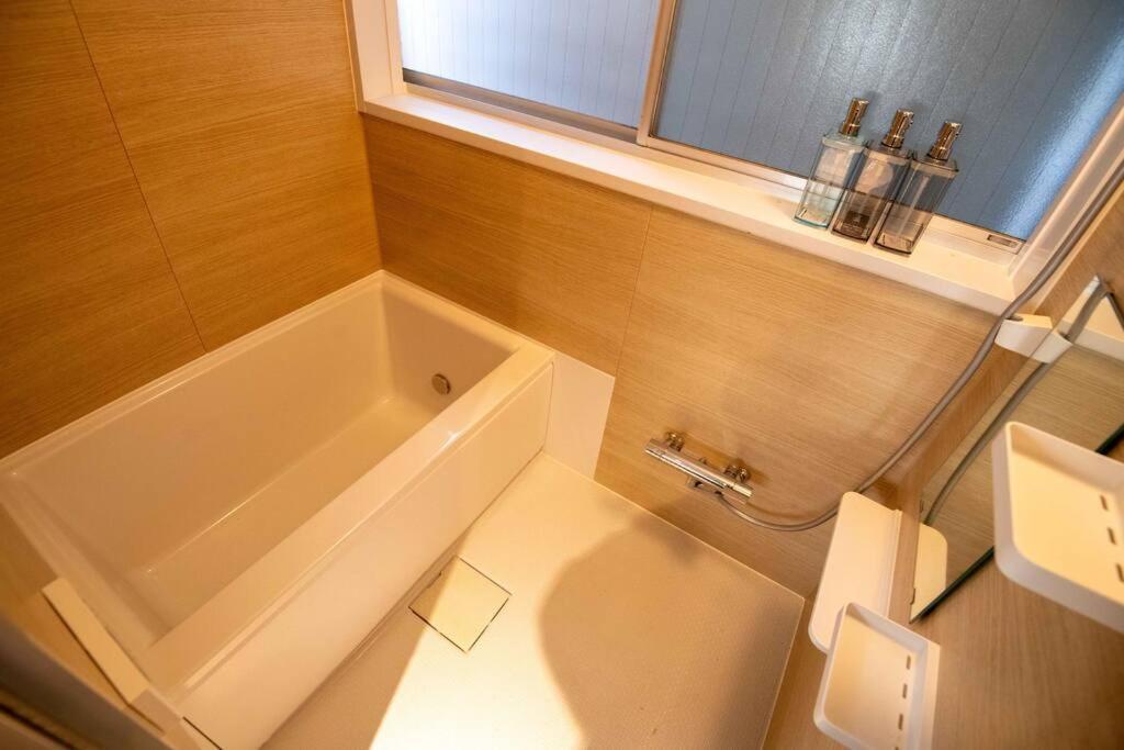 12月オープン/四ツ木駅まで8分 /収容人数6/丸貸し切り Apartment