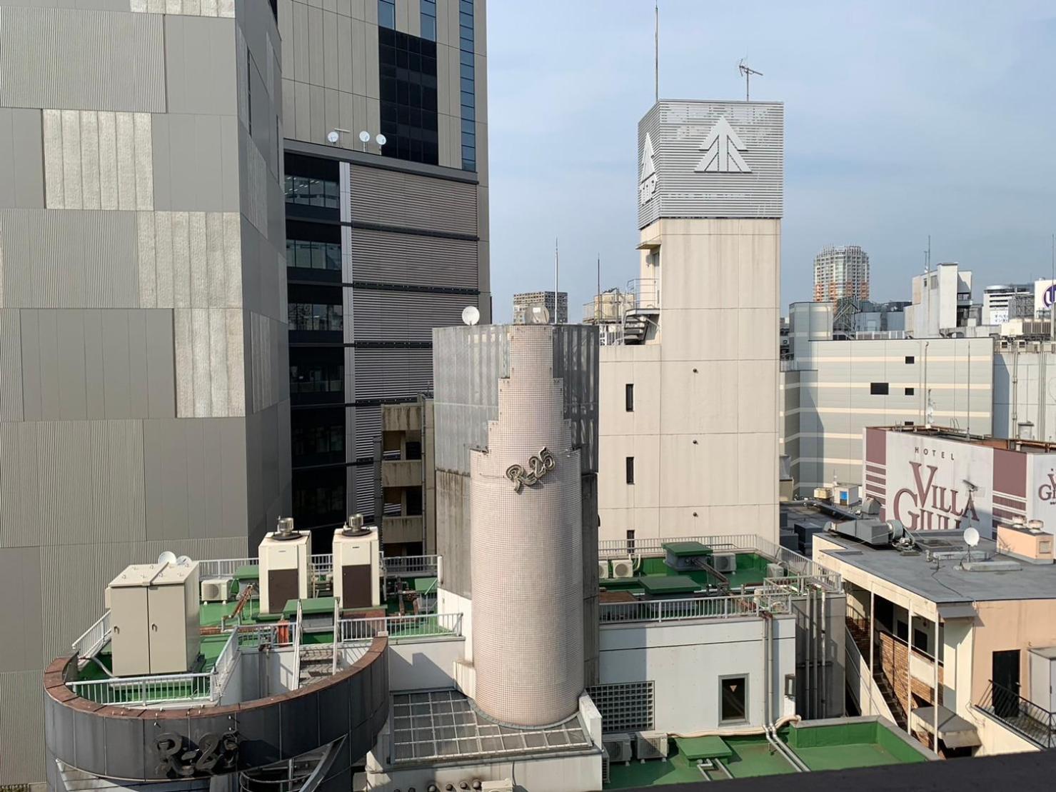 In The Center Of Shibuya 渋谷道玄坂