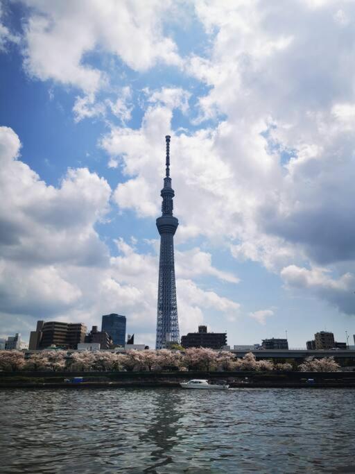 浅草寺/雷门步行5分钟 晴空塔/上野/隅田川水上巴士站；驛家國際；逍遙1777/二室一卫/2-7人房 Xiaoyao1777 Apartment Tokyo