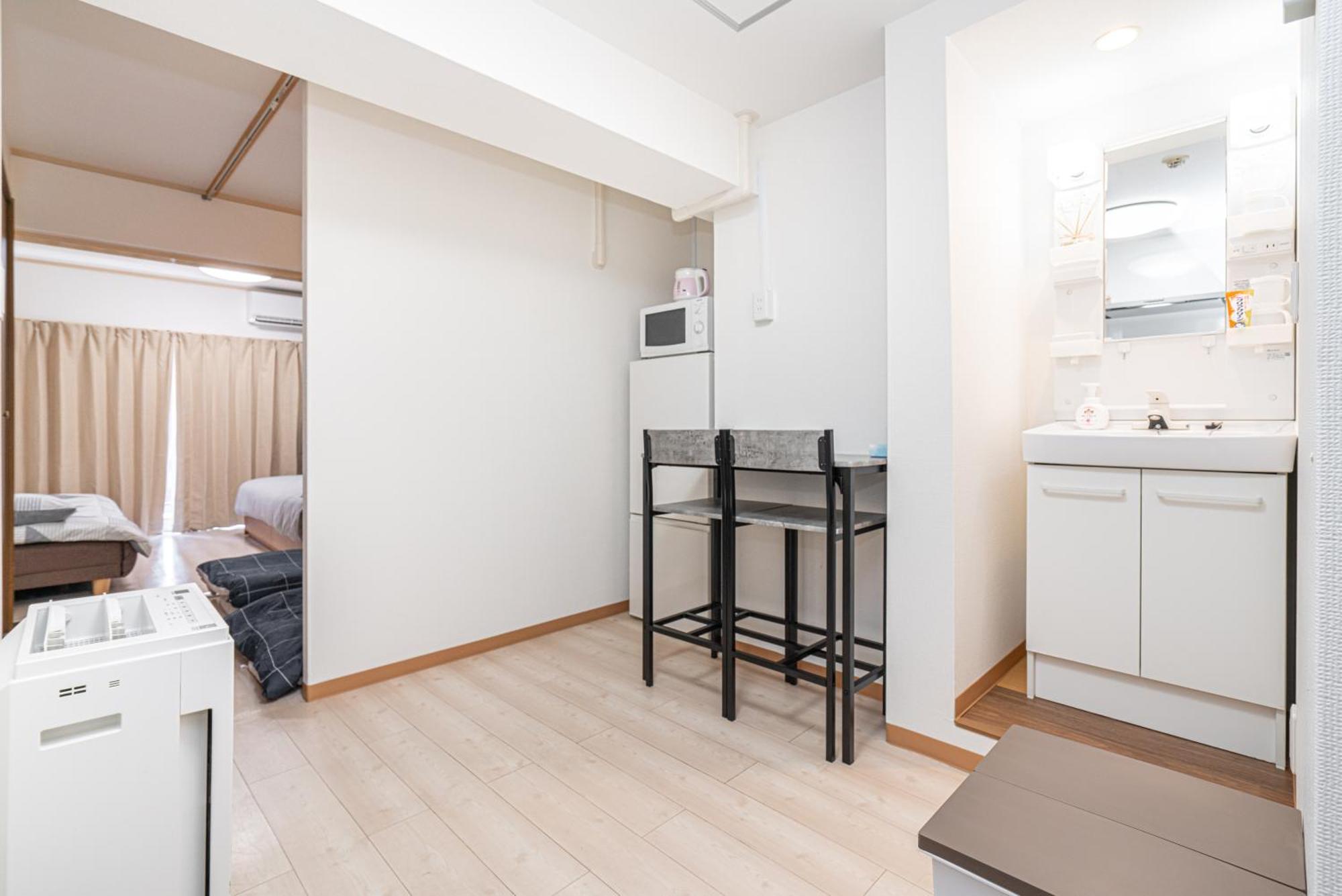 Ikebukuro East Exit, Two-bedroom Boutique Ment Apartment *