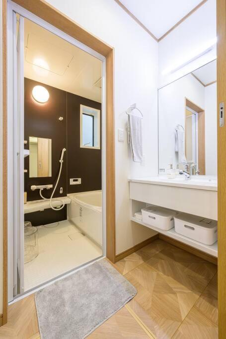 Apartment Komei 5min To Station Next To Asakusa And Sky Tree